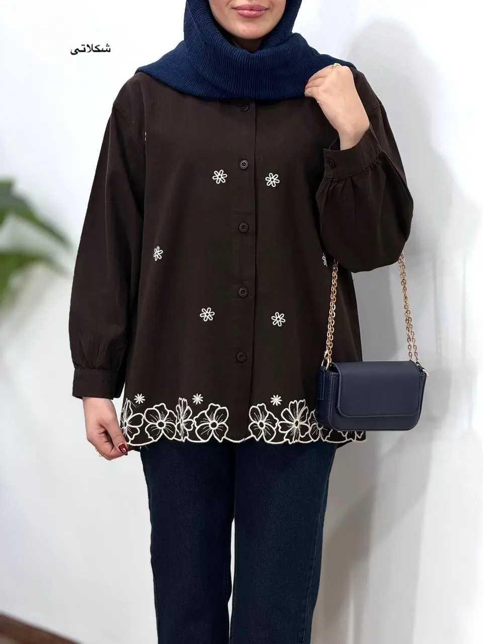 مانتو گلدوزی آیسو راز